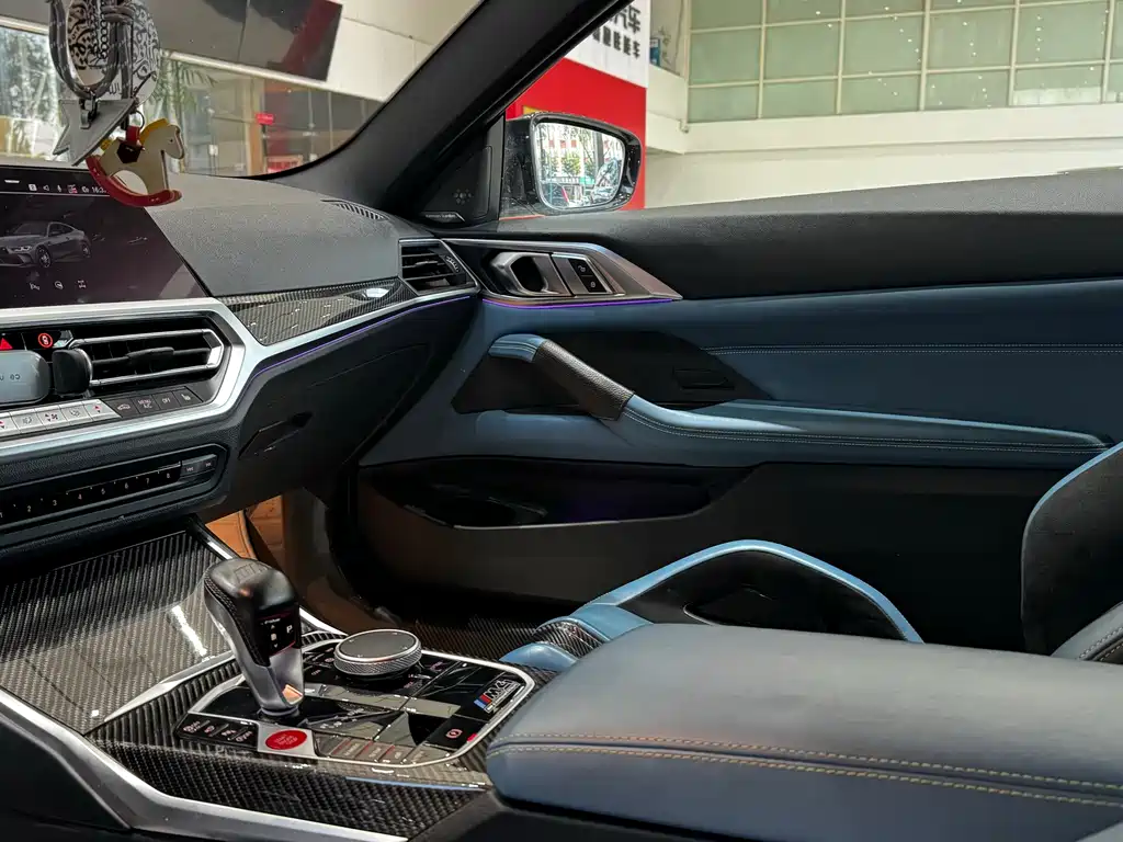 BMW M4 — миниатюра 10