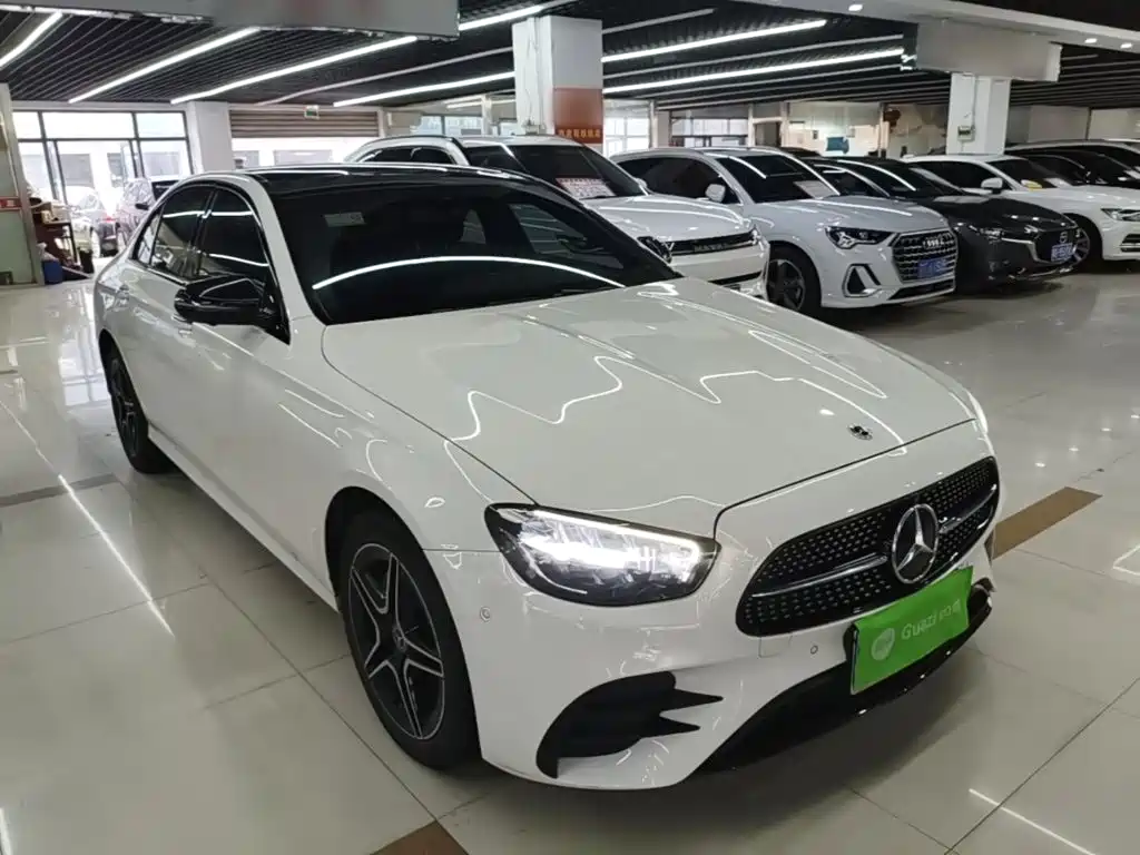 Mercedes-Benz E-Class (Import) — миниатюра 4
