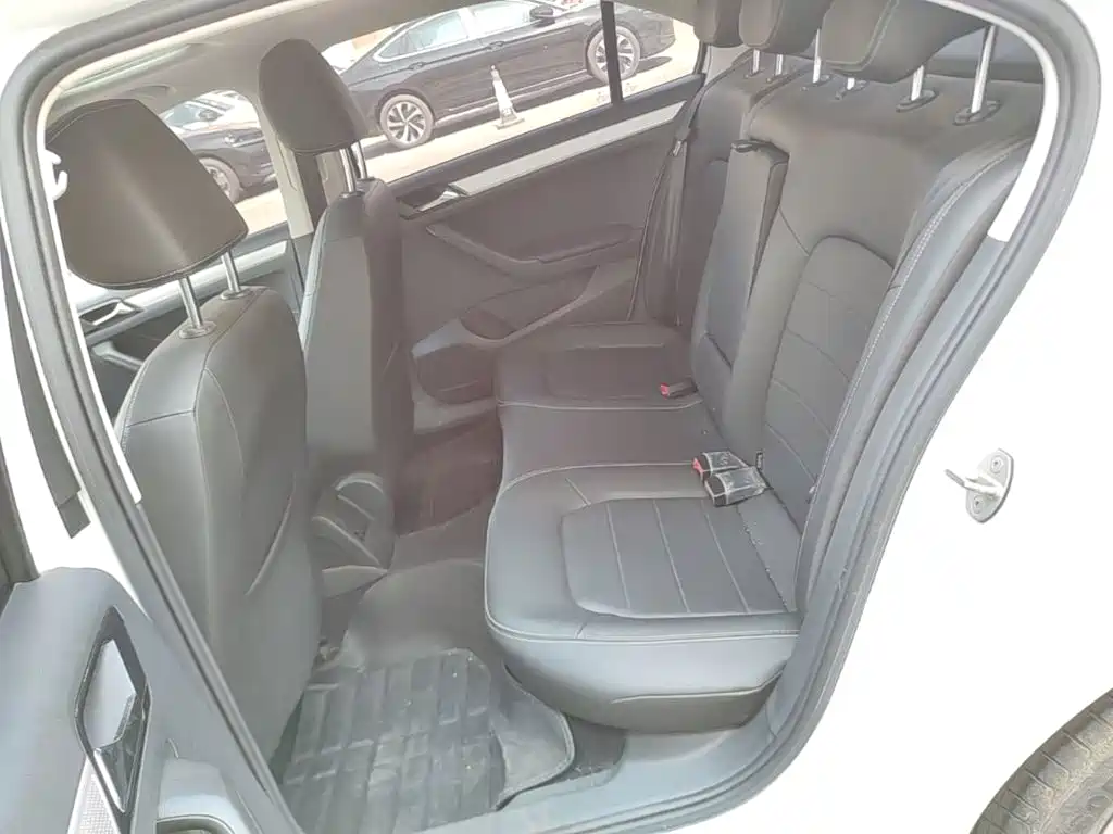 Jetta VA3 — миниатюра 17