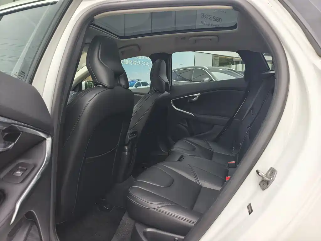 Volvo V40 2017 T3