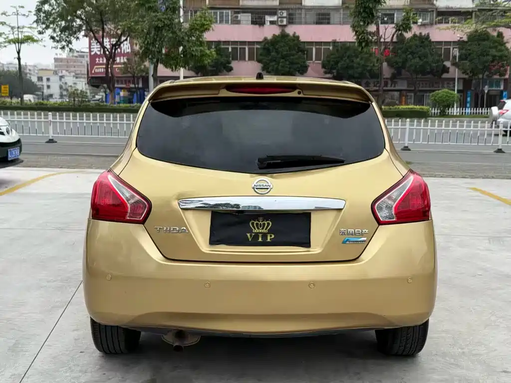 Nissan Tiida 2011 1.6L CVT Comfort