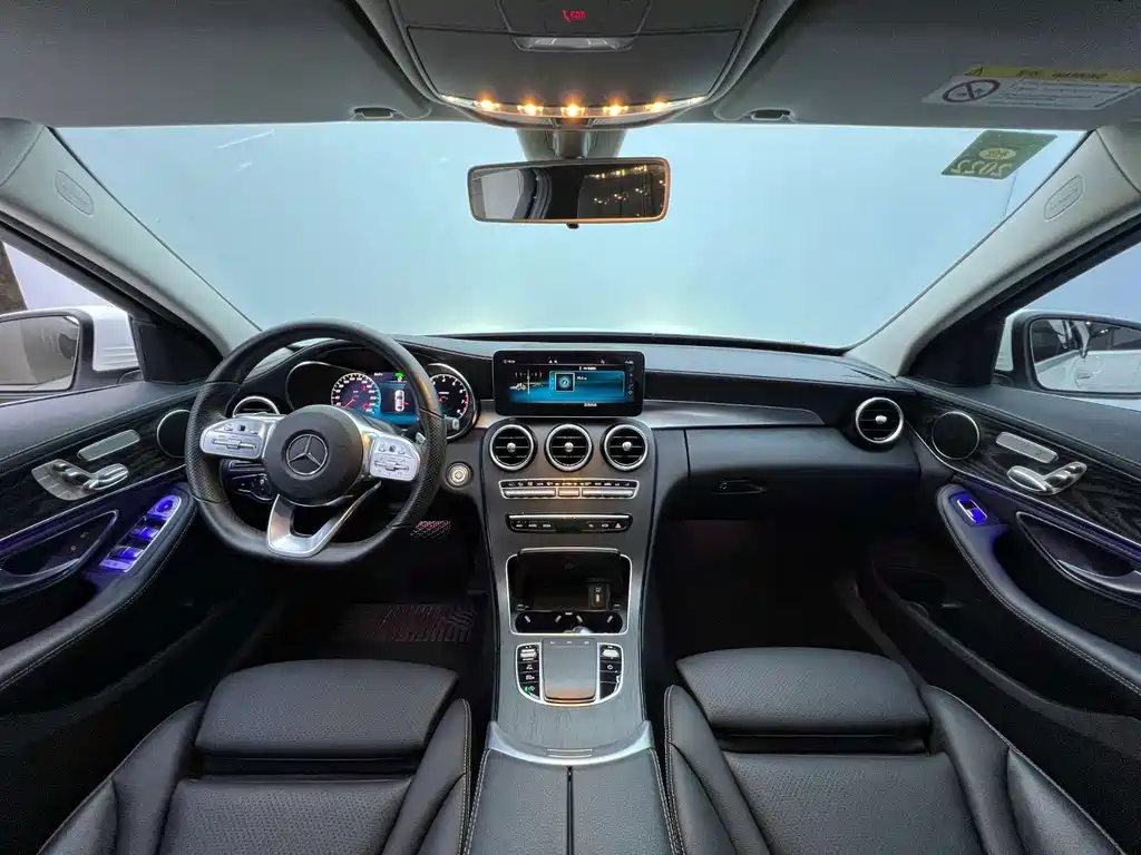 Mercedes-Benz C-Class — миниатюра 5
