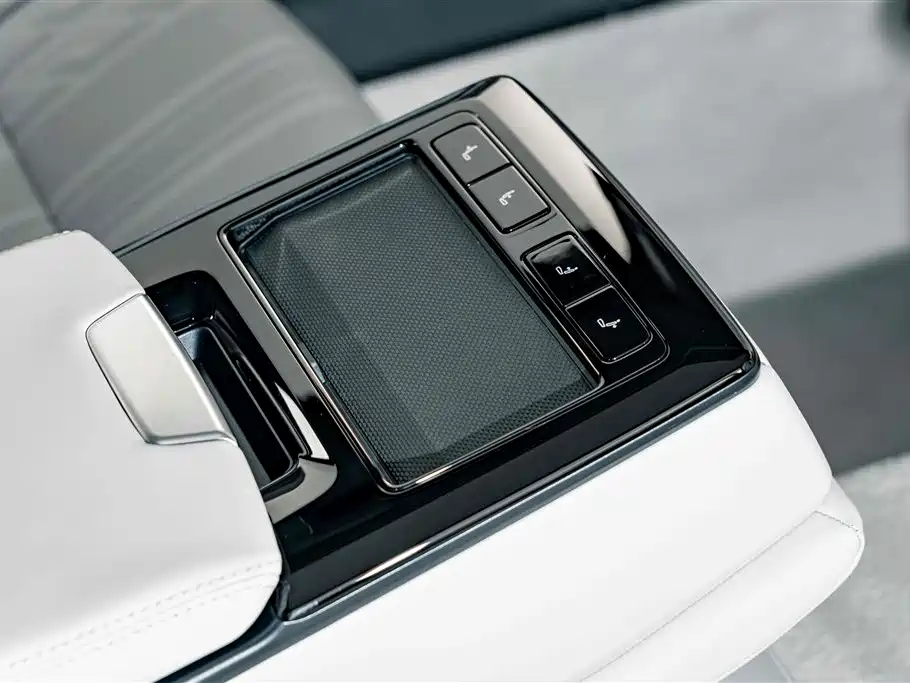 Audi A6L — миниатюра 26