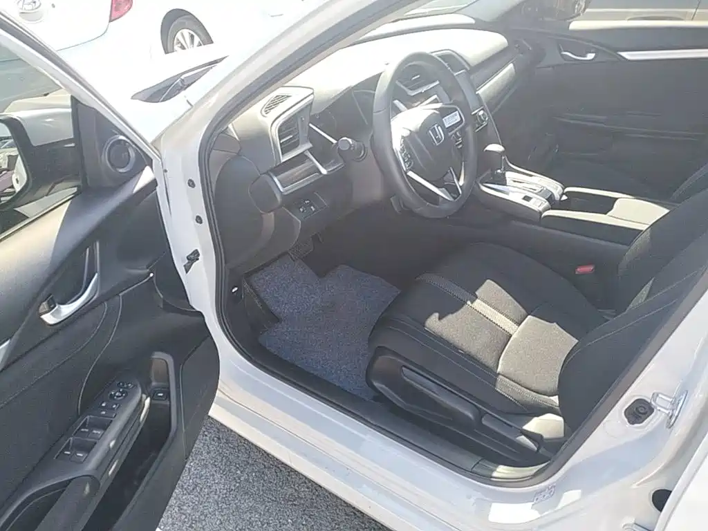 Honda Civic — миниатюра 16