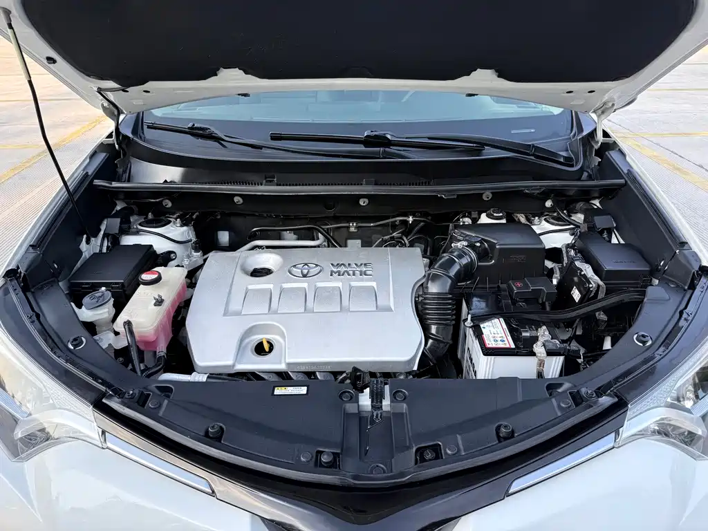 Toyota RAV4 — миниатюра 23