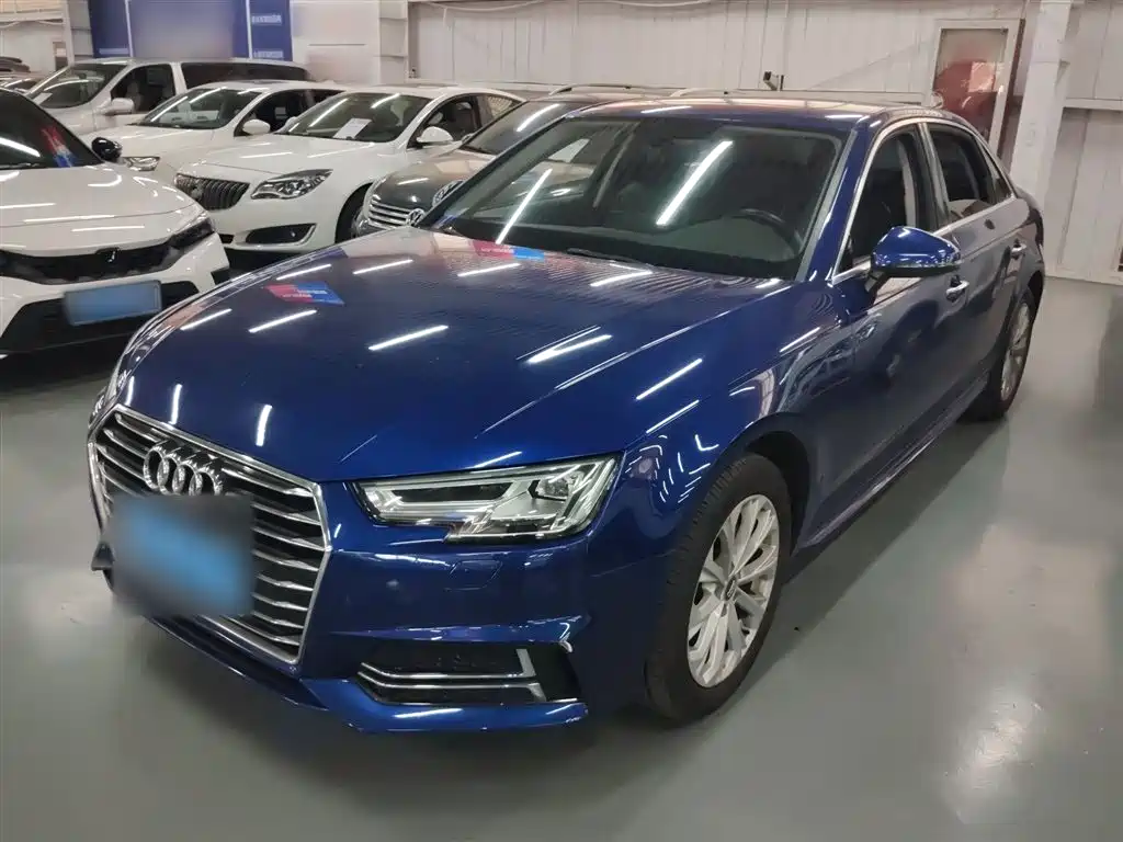 Audi A4L 2020
