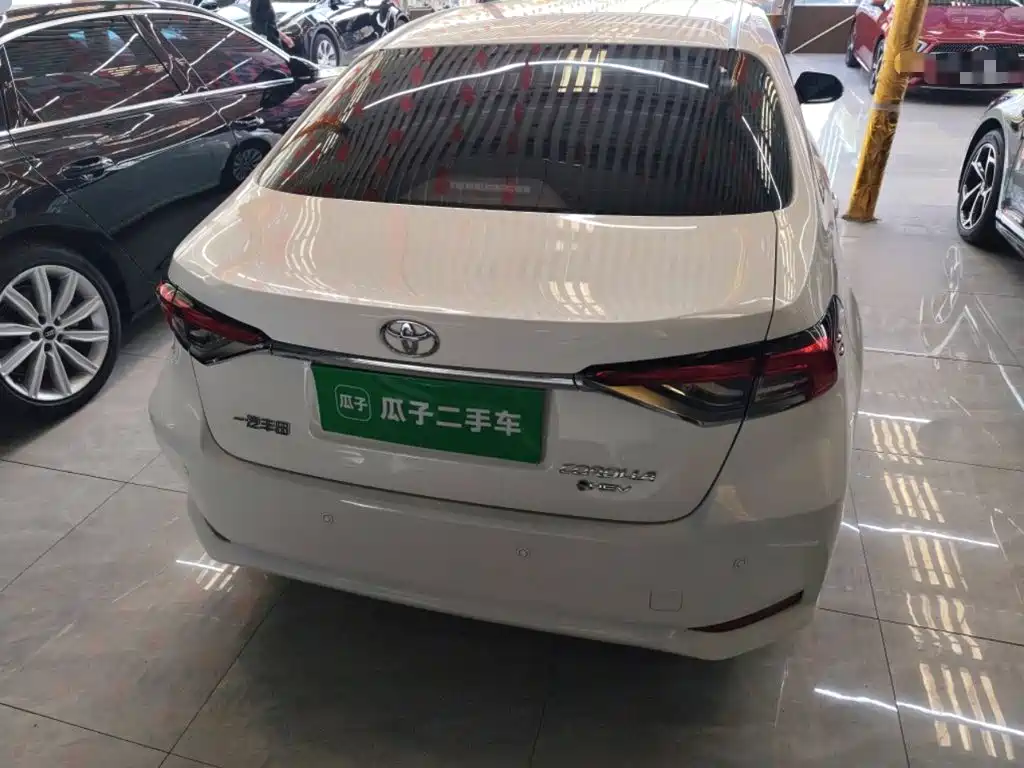 Toyota Corolla — миниатюра 11