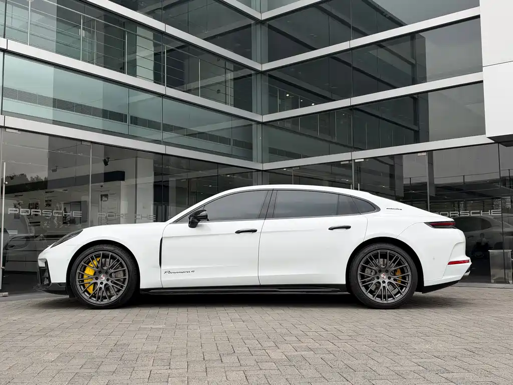 Porsche Panamera — миниатюра 4