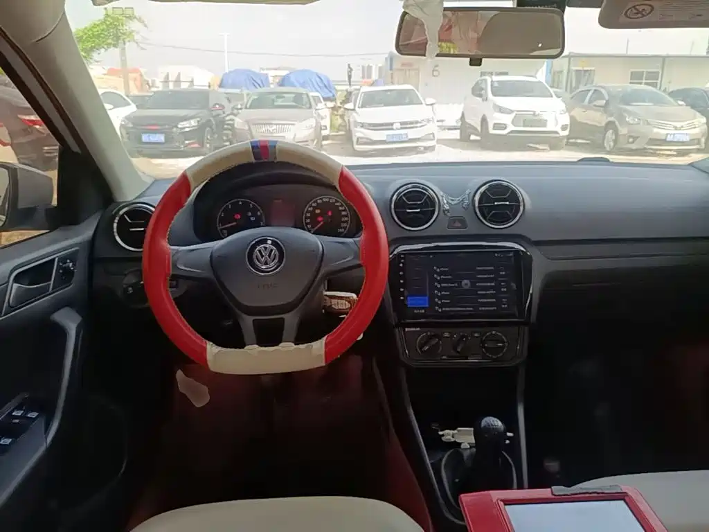 Volkswagen Jetta — миниатюра 10