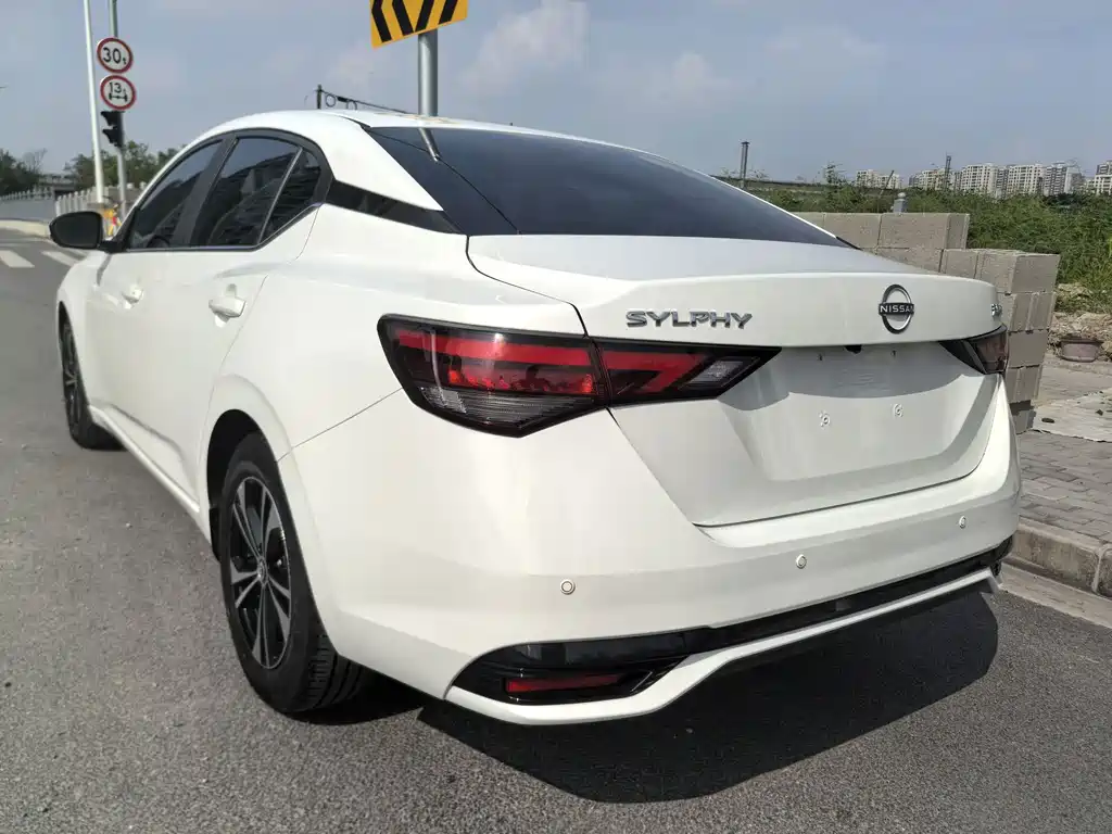 Nissan Sylphy 2023 — фото 11