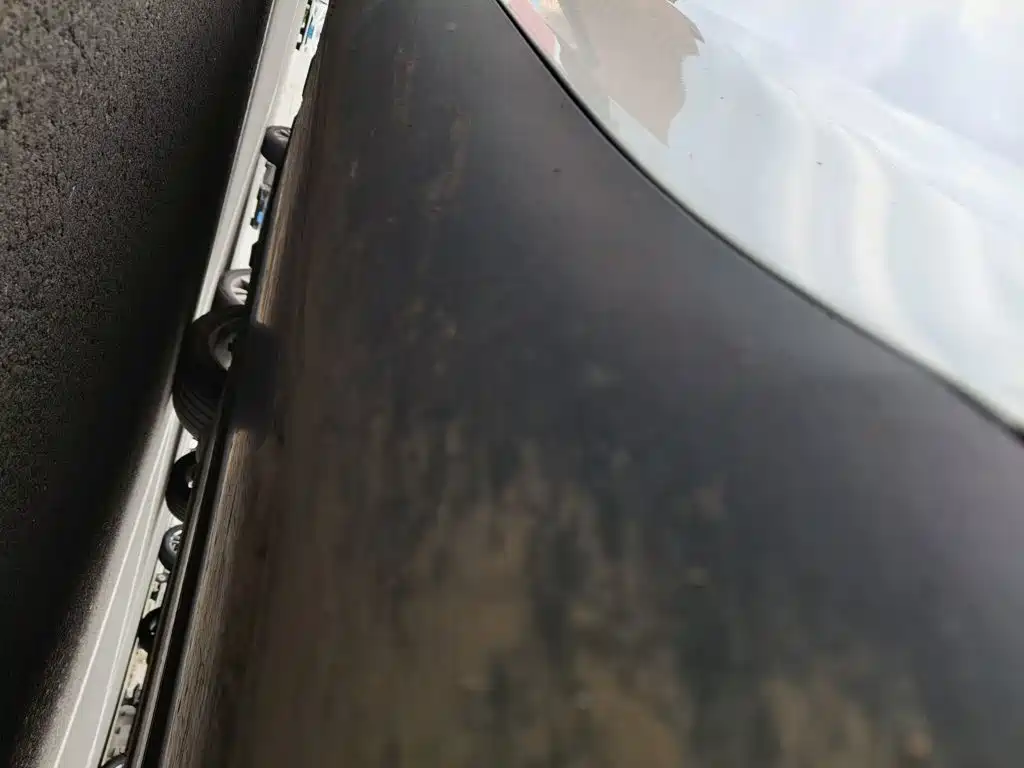 Tesla Model Y — миниатюра 16