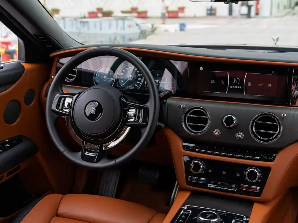 Rolls-Royce Ghost 6.7T Long Wheelbase Edition, фото 13