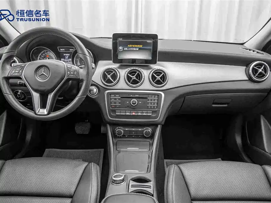 Mercedes-Benz GLA — миниатюра 13