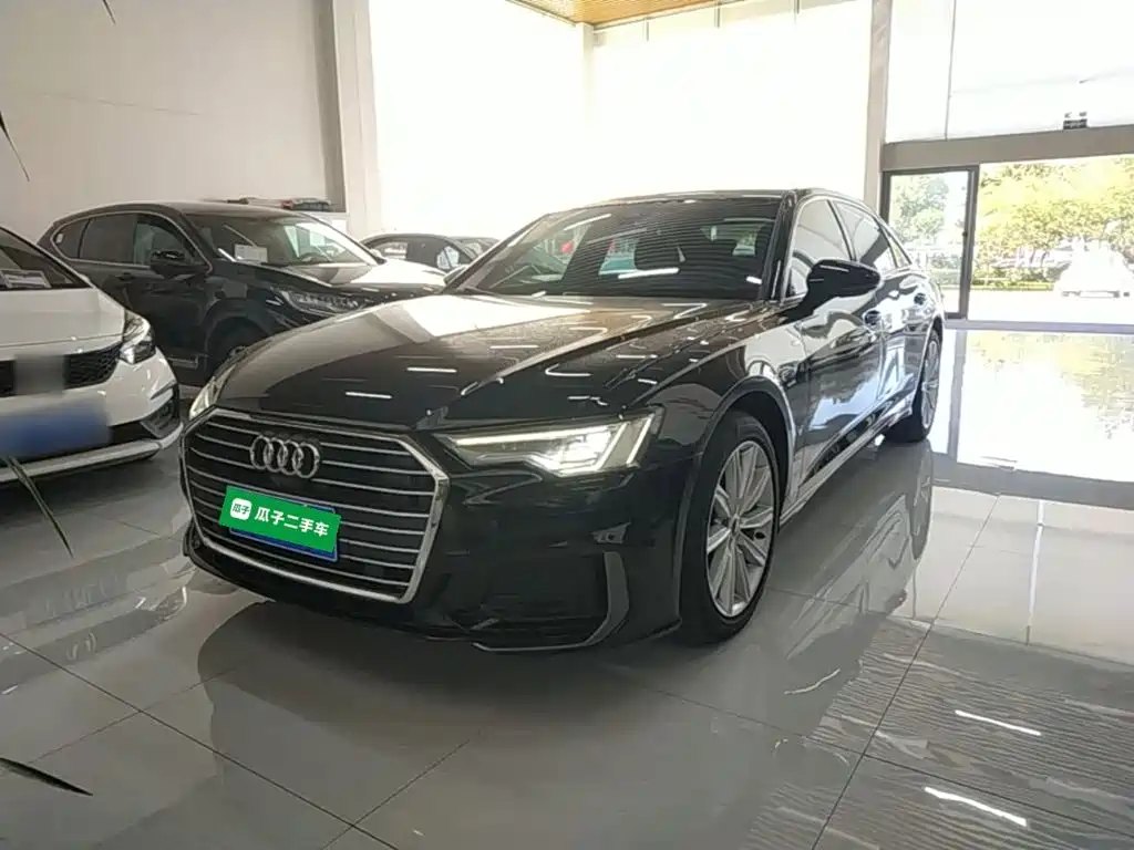 奥迪A6L 2022款 45 TFSI 臻选动感型 2022