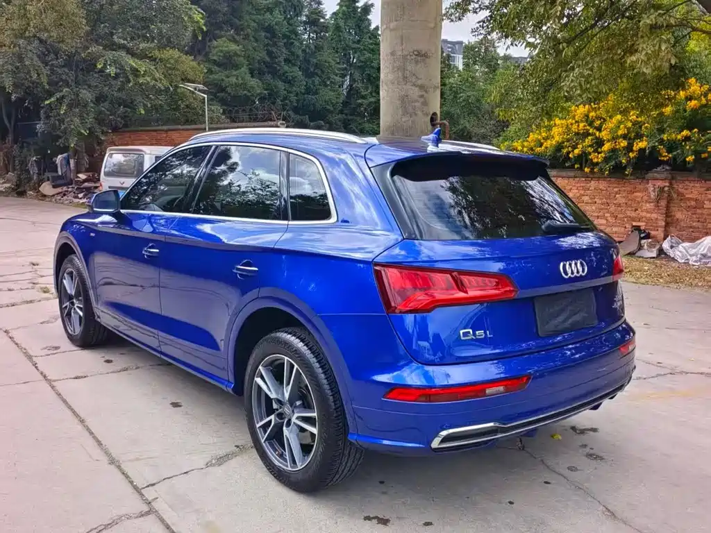 Audi Q5L — миниатюра 9