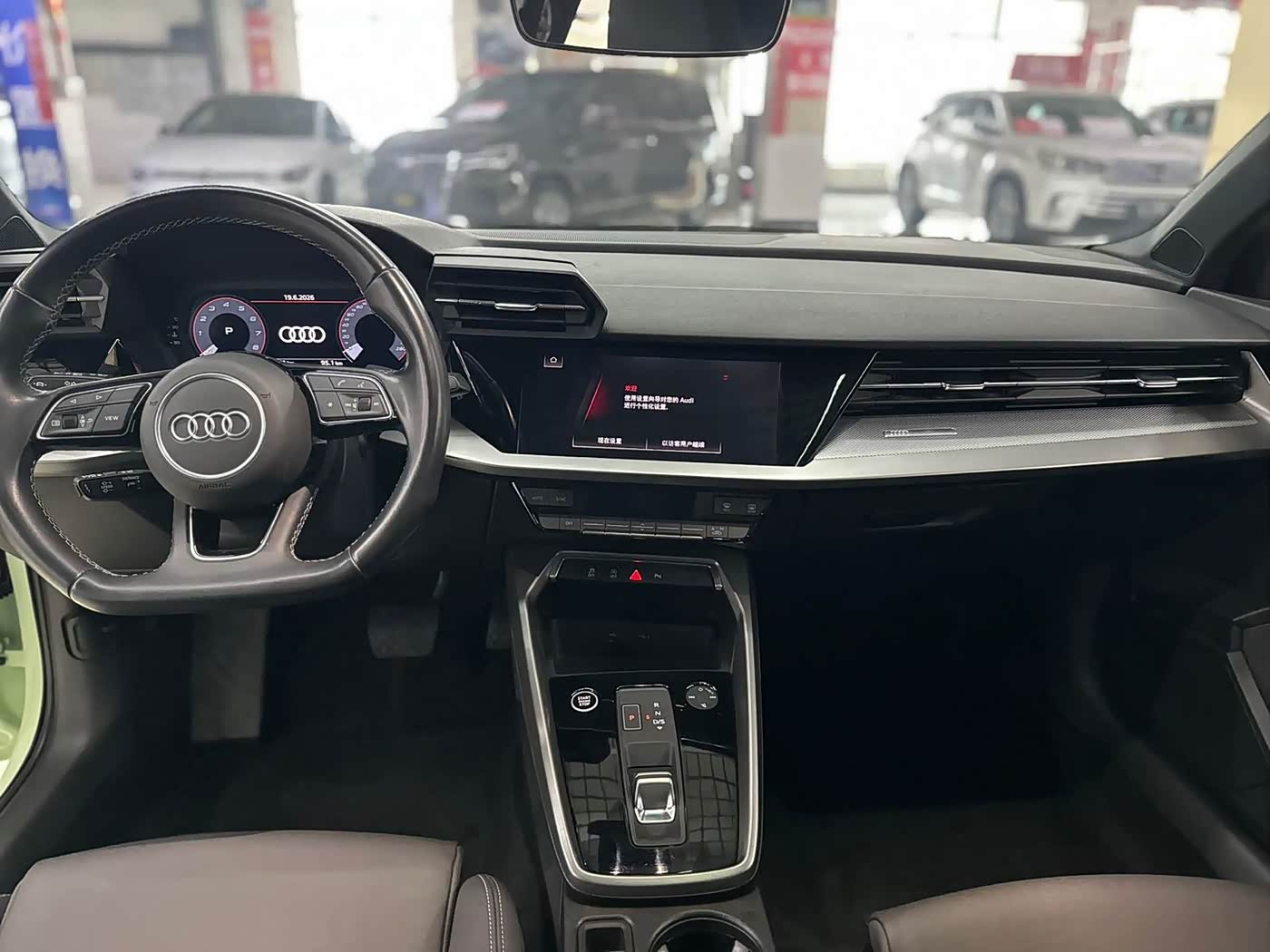 Audi A3 1.4 л 2023 г. Зелёный, пробег 41800 км