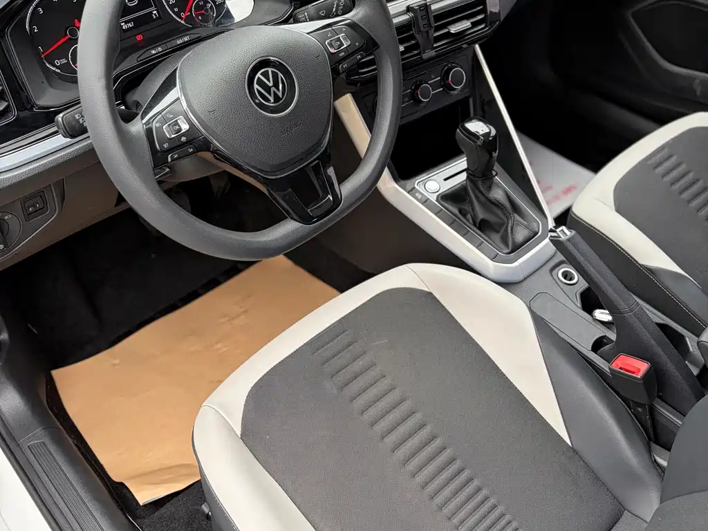 Volkswagen Polo — миниатюра 6