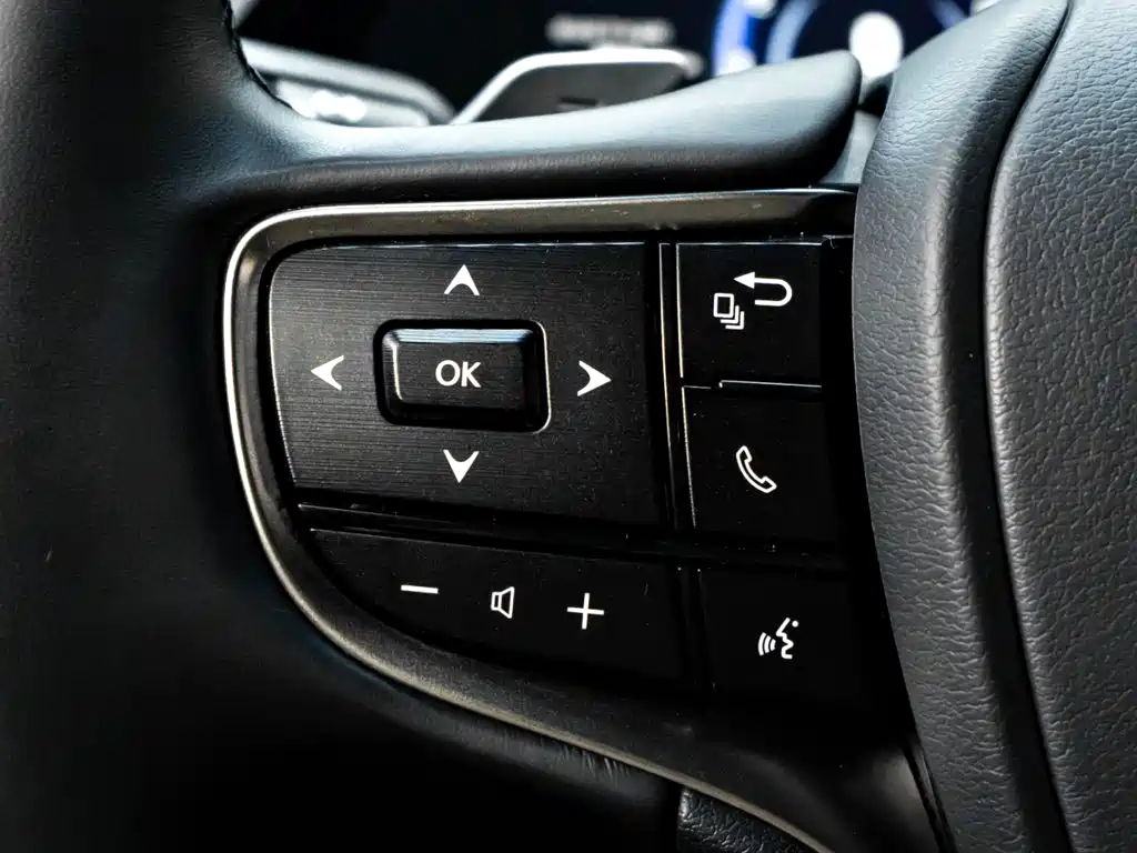 Lexus ES — миниатюра 17