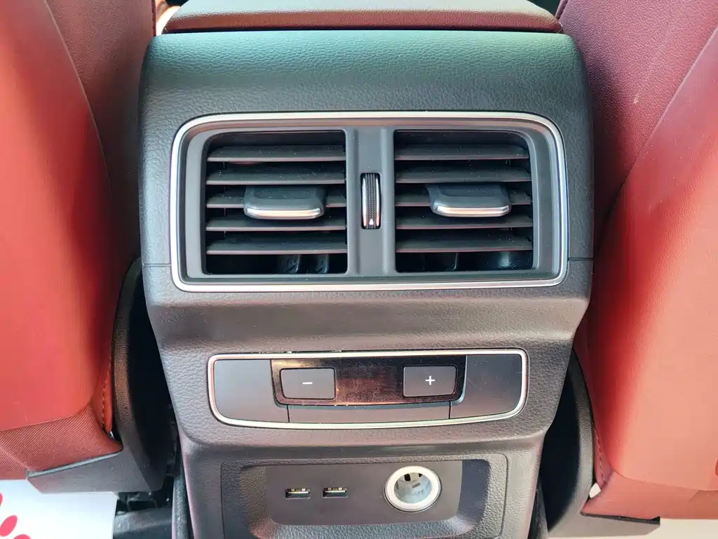 Audi Q5L — миниатюра 13