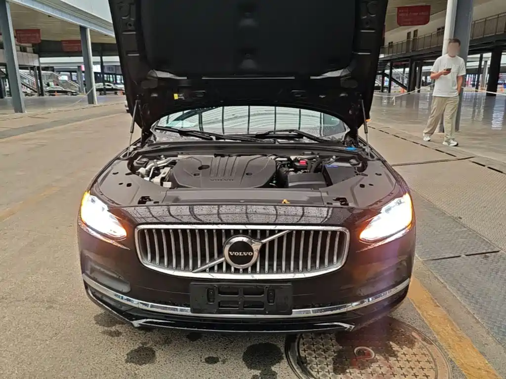 Volvo S90 — миниатюра 20