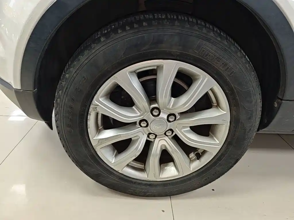 Land Rover Evoque — миниатюра 23