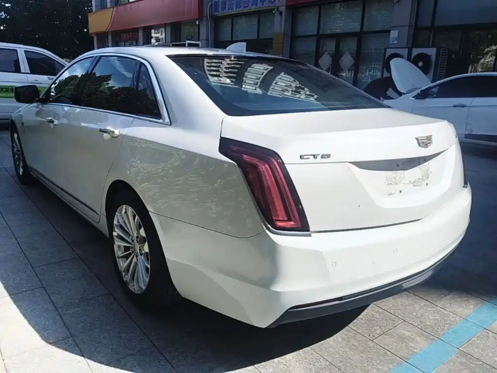 Cadillac CT6 — миниатюра 5