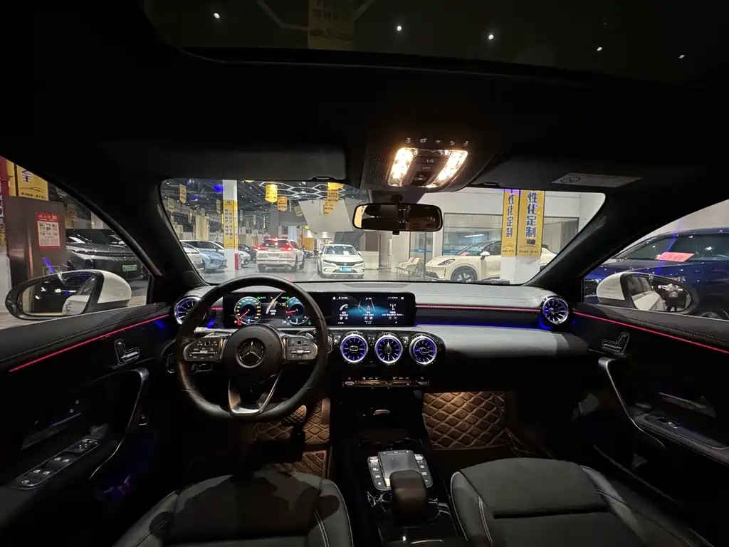 Mercedes-Benz A-Class — миниатюра 9