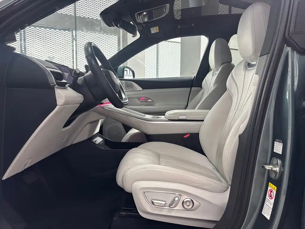XPeng G9 — миниатюра 9