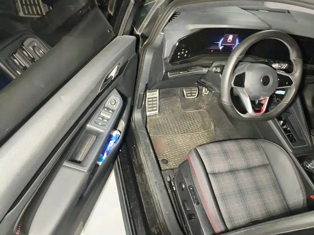 Volkswagen Golf GTI — миниатюра 17