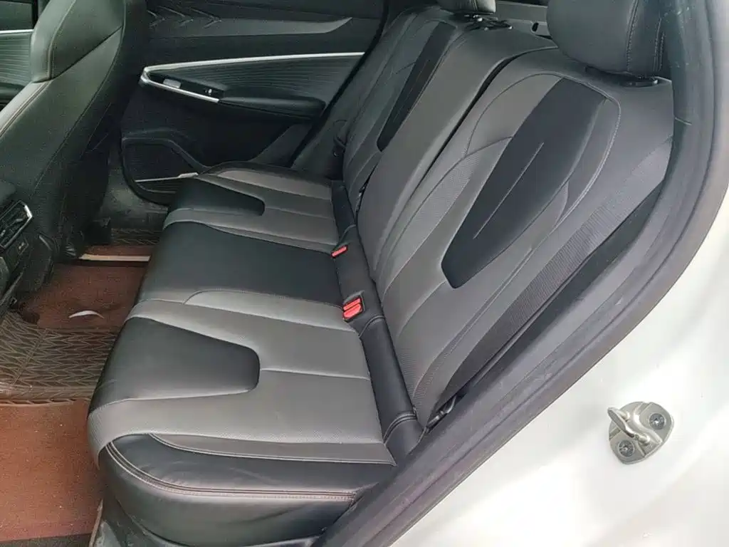 Geely Boyue — миниатюра 17