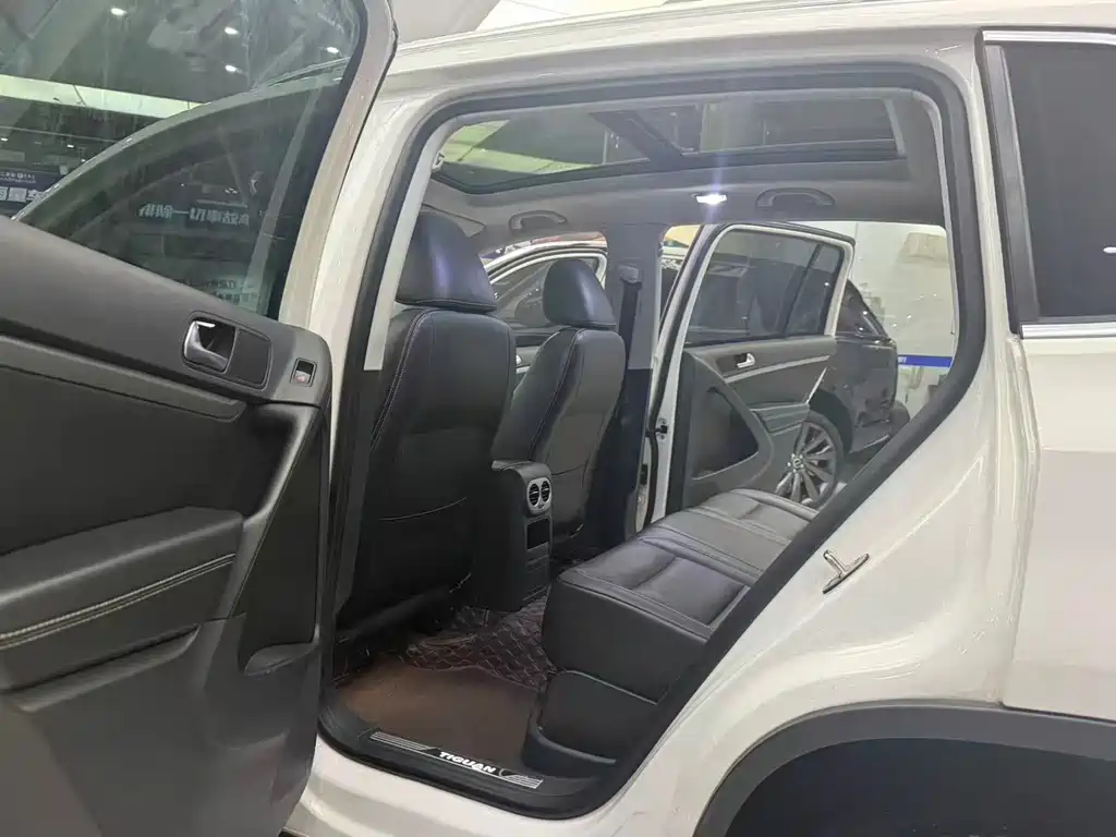 Volkswagen Tiguan — миниатюра 7