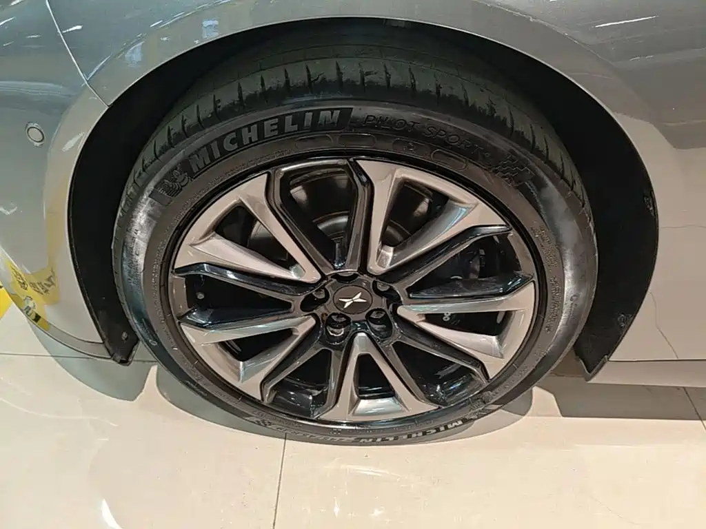 XPeng P7 — миниатюра 23