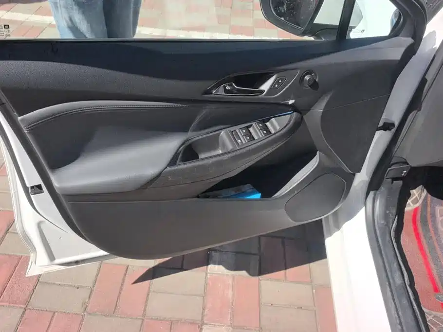 Chevrolet Cruze — миниатюра 7
