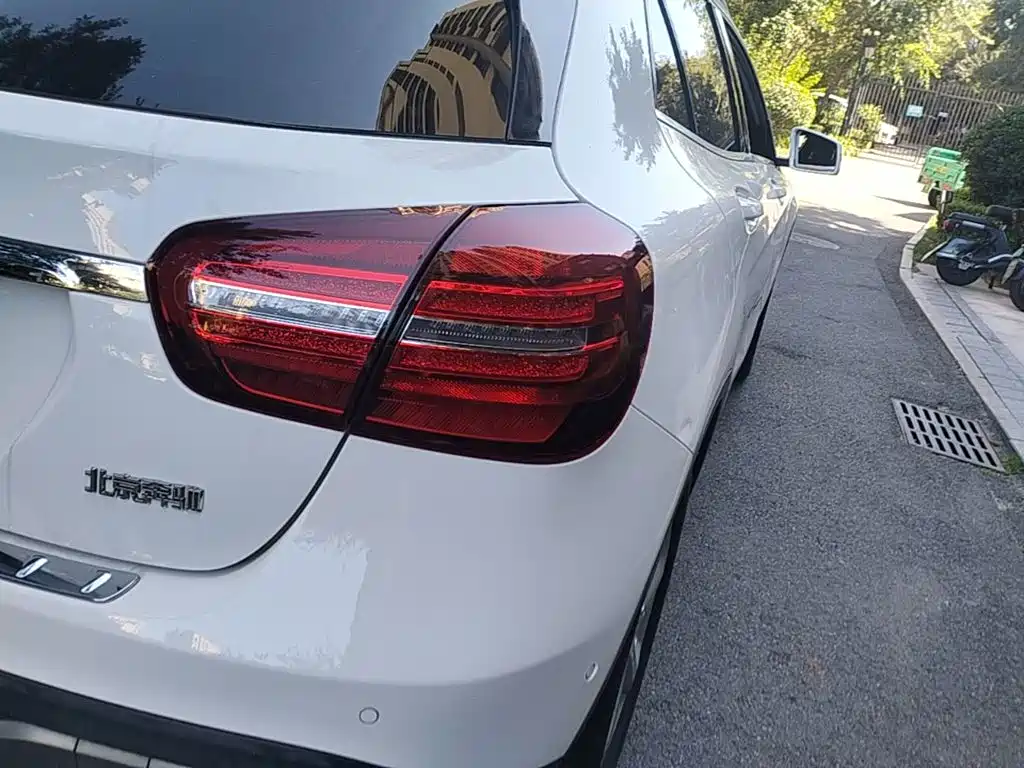 Mercedes-Benz GLA — миниатюра 8