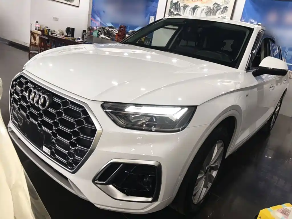 Audi Q5L — миниатюра 2