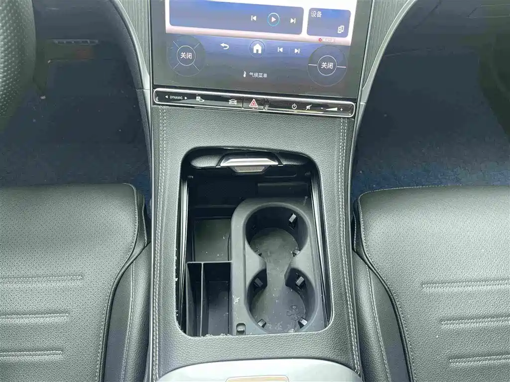 Mercedes-Benz C-Class — миниатюра 18