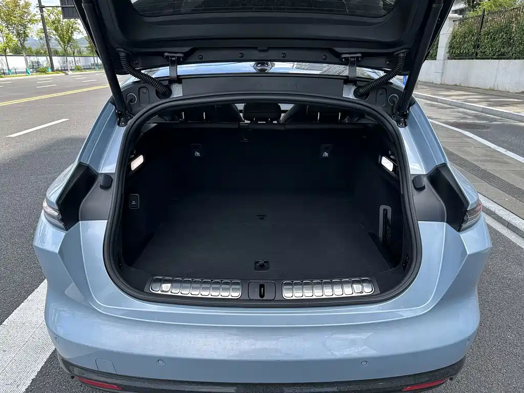 NIO ET5T — миниатюра 30