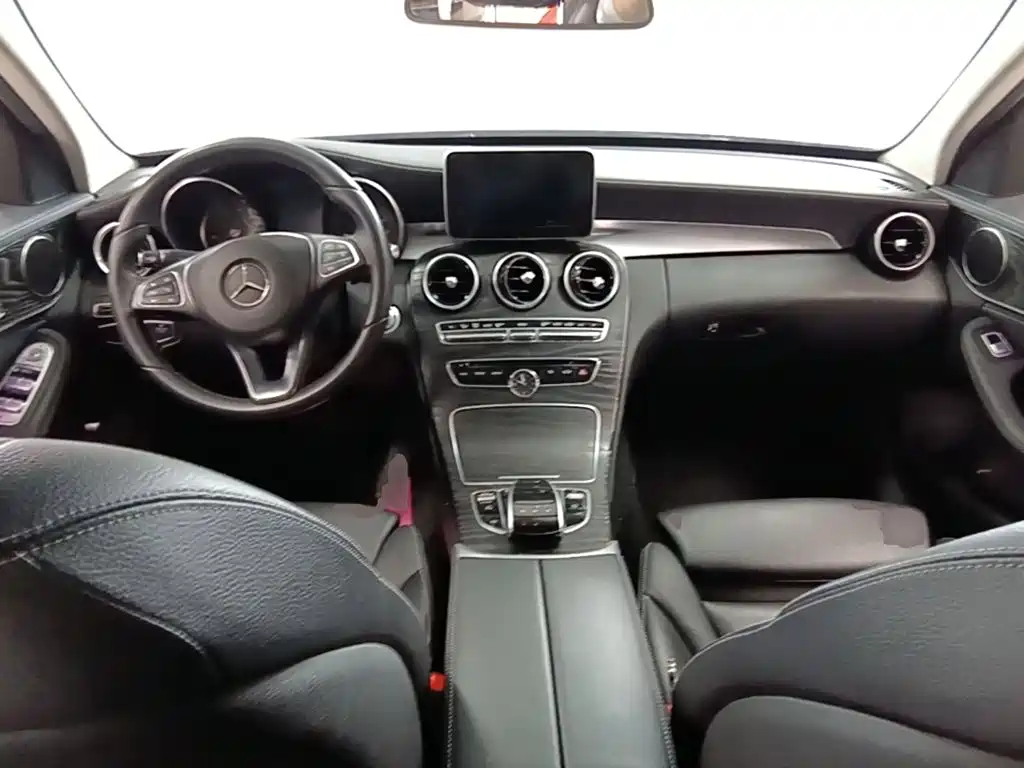 Mercedes-Benz C-Class — миниатюра 10