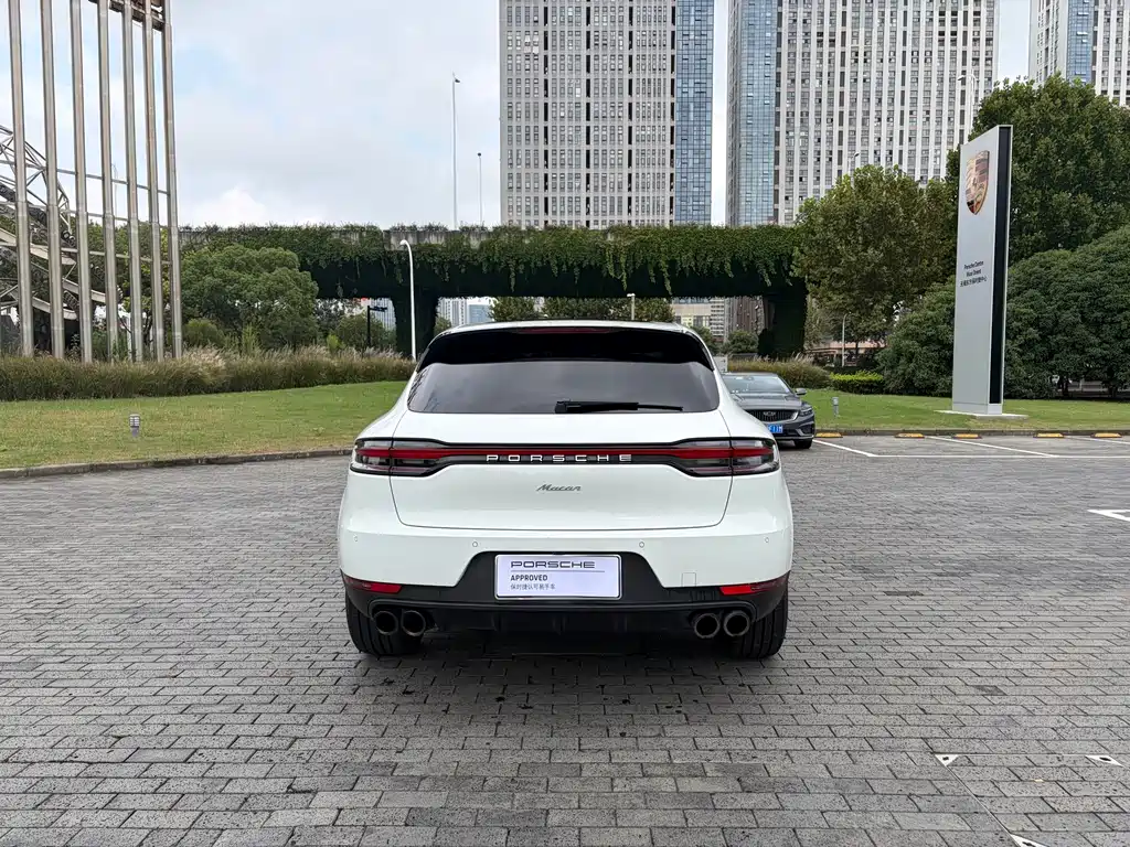 Porsche Macan — миниатюра 5