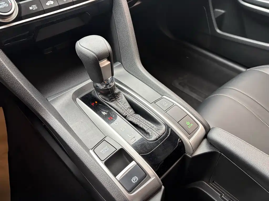 Honda Civic — миниатюра 7