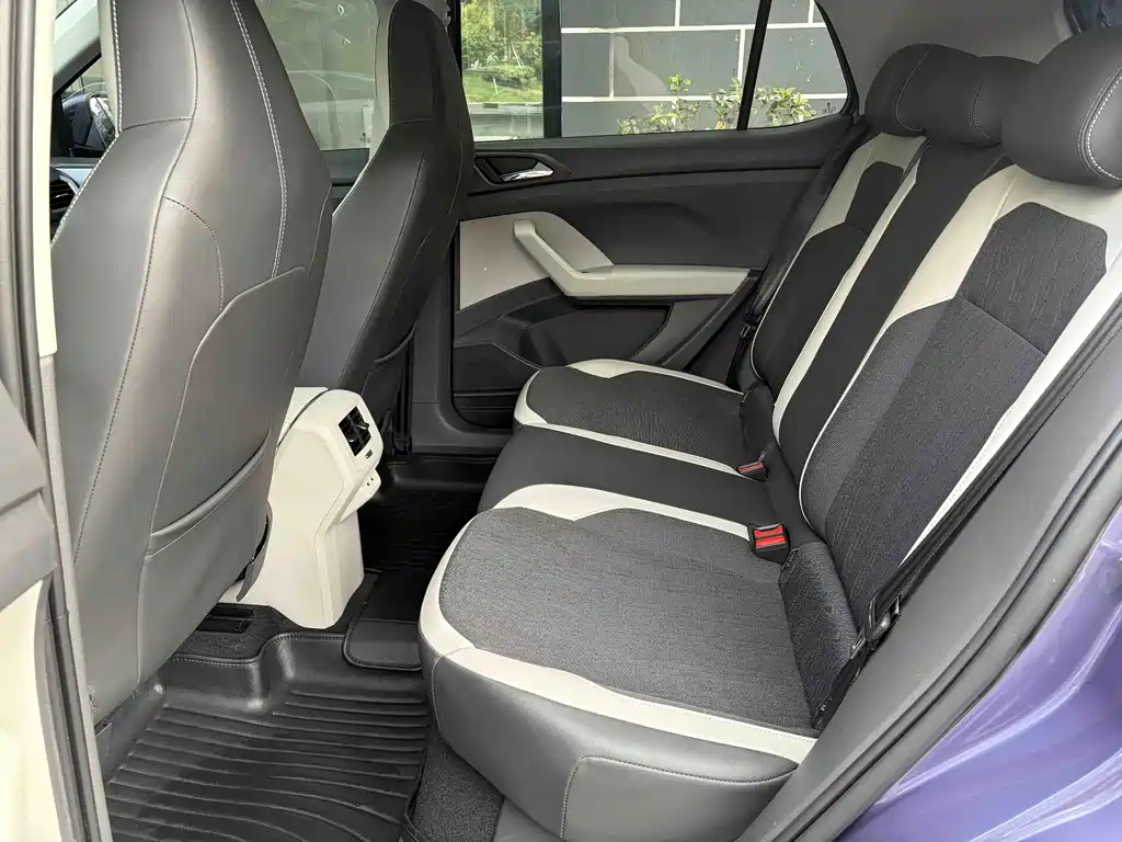 Volkswagen T-Cross — миниатюра 12