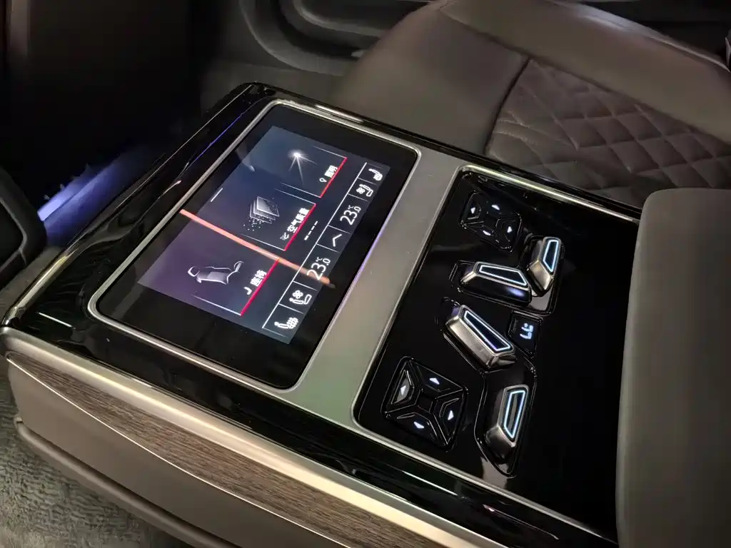 Audi A8 — миниатюра 33