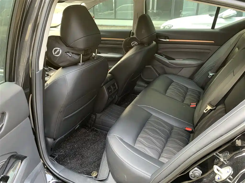 Nissan Teana — миниатюра 4