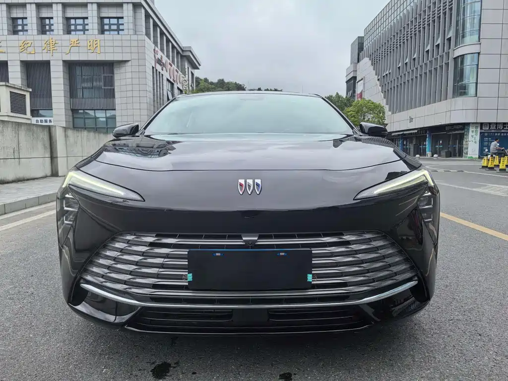 Buick LaCrosse — миниатюра 2