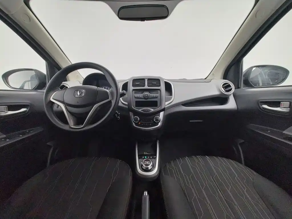 Changan Benben E-Star — миниатюра 5