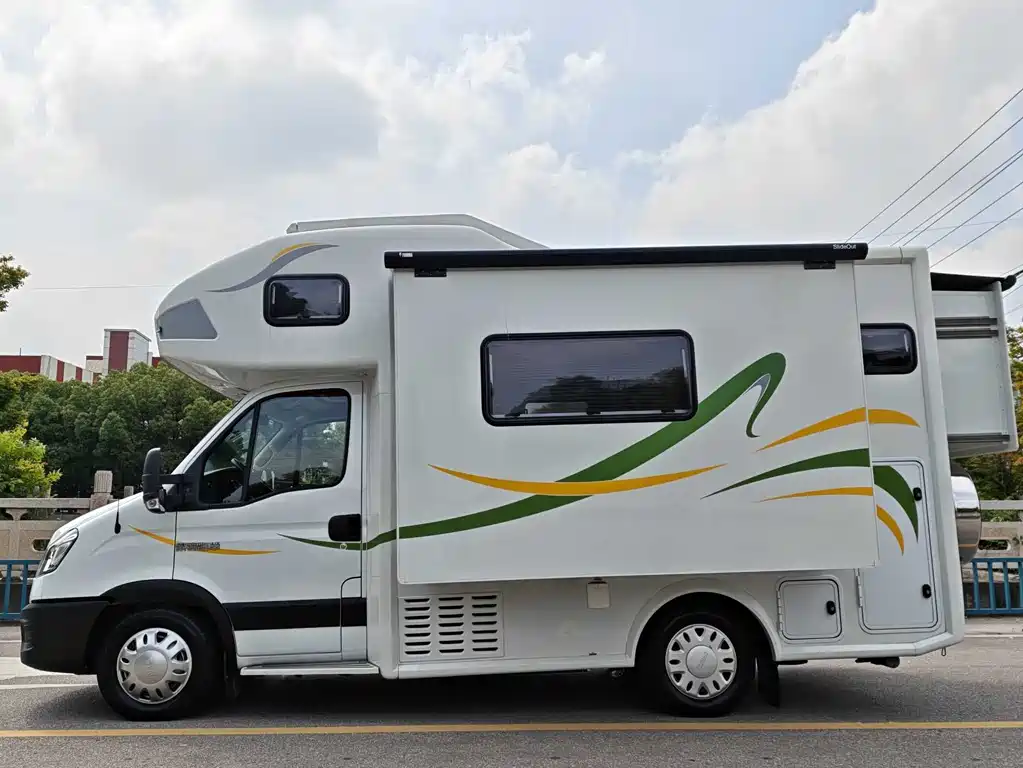 IVECO Ousheng — миниатюра 3