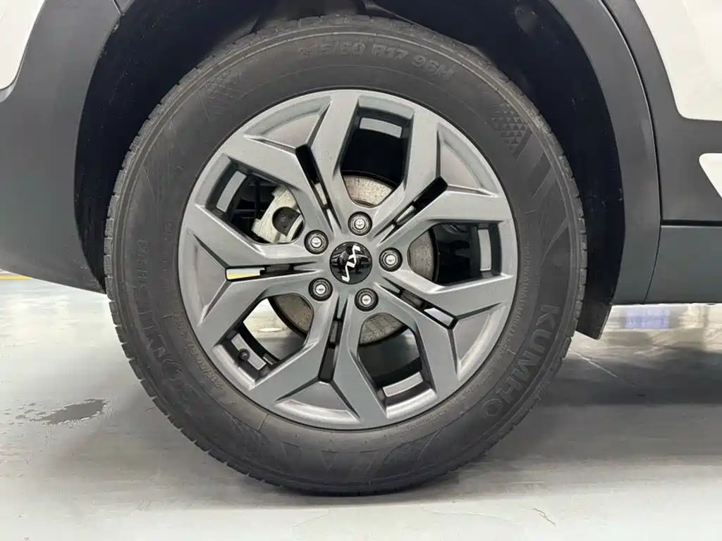 Kia Seltos — миниатюра 18