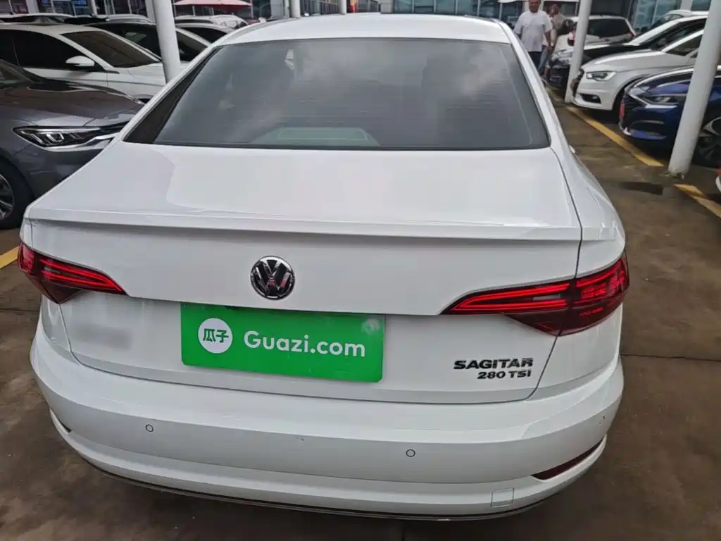 Volkswagen Sagitar — миниатюра 6