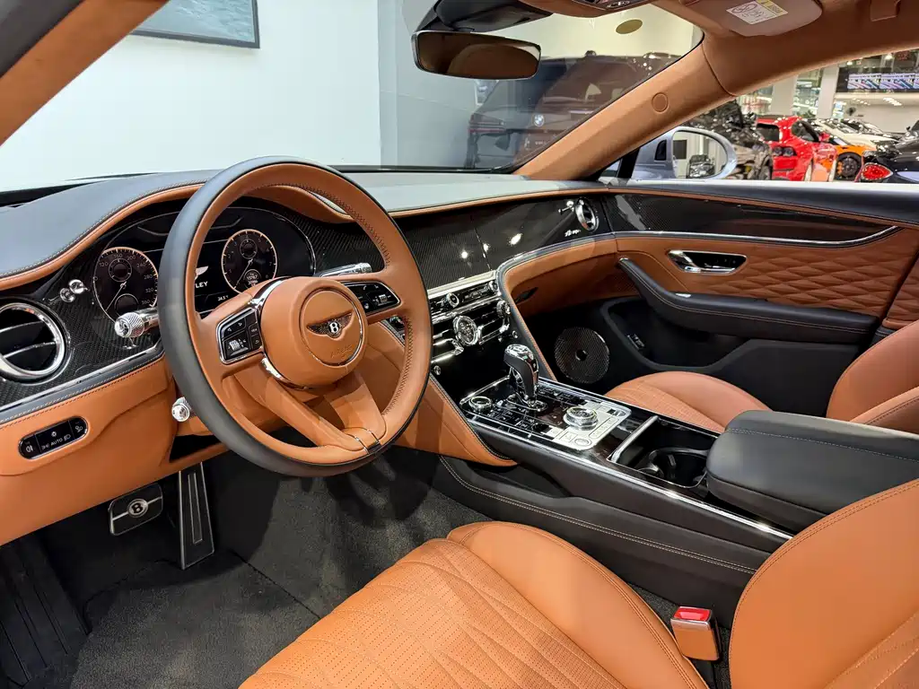 Bentley Flying Spur — миниатюра 6