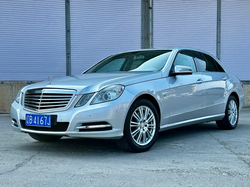 Mercedes-Benz E-Class 2012